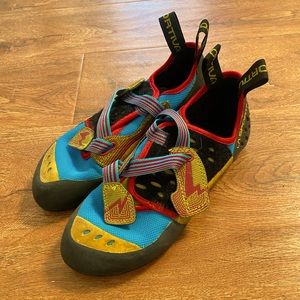 Climbing shoes